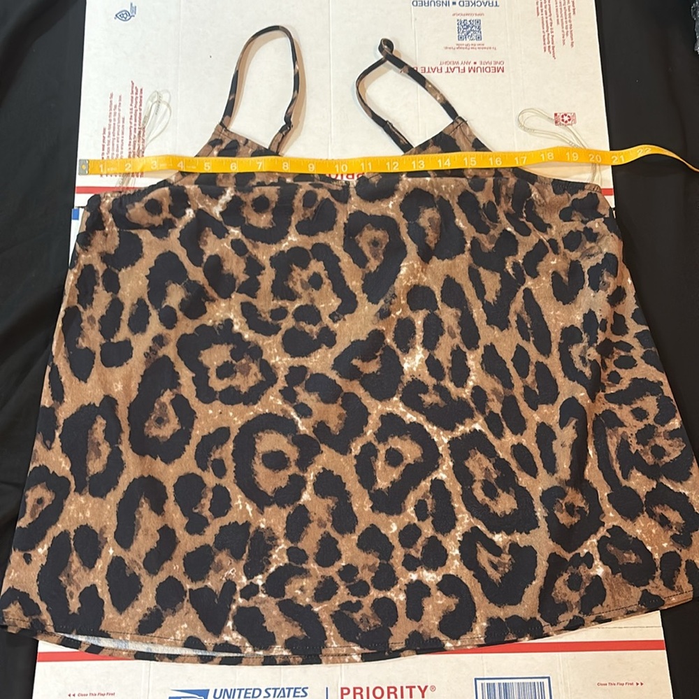 5$ BOX 10 ITEMS…
Updating and getting ready to donate.